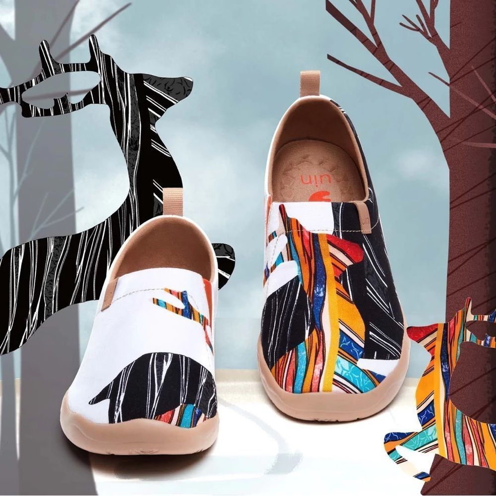 UIN Women's Slip Ons Canvas Lightweight Casual Loafers Shoes (Reindeer Dream) - Picture 2 of 6